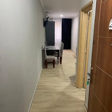 公寓 Cheap 2+1 Apartment, 10 Meters From 格勒姆